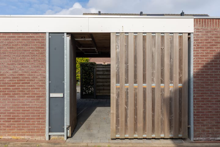 Foto 47 van M. Vasalisstraat 135