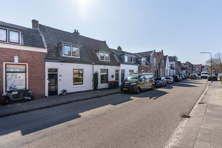 Foto 40 van Nassaustraat 137