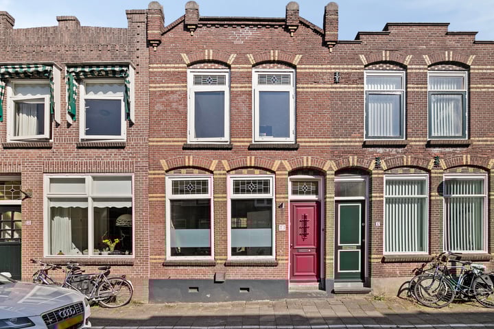 Warmoezierskade 35