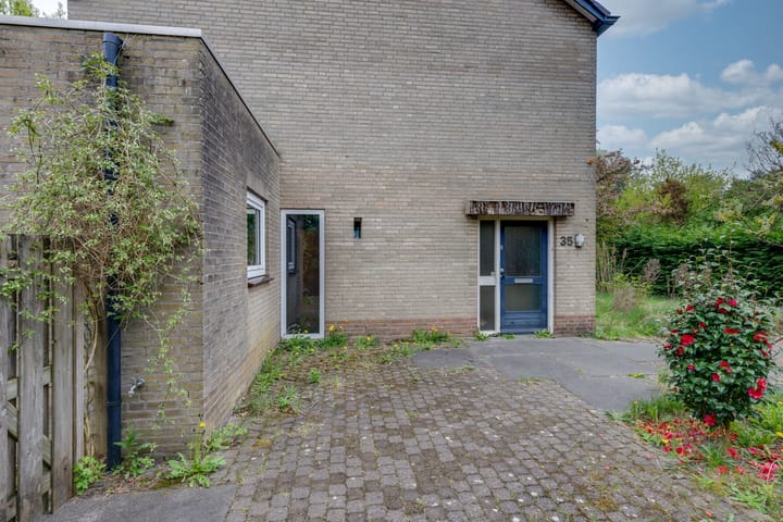 Photo 9 of van Oldenbarneveldtlaan 35