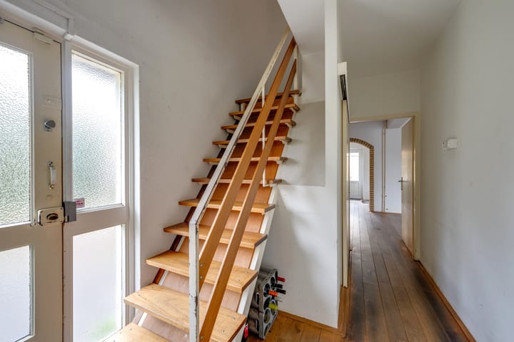 Photo 11 of van Oldenbarneveldtlaan 35