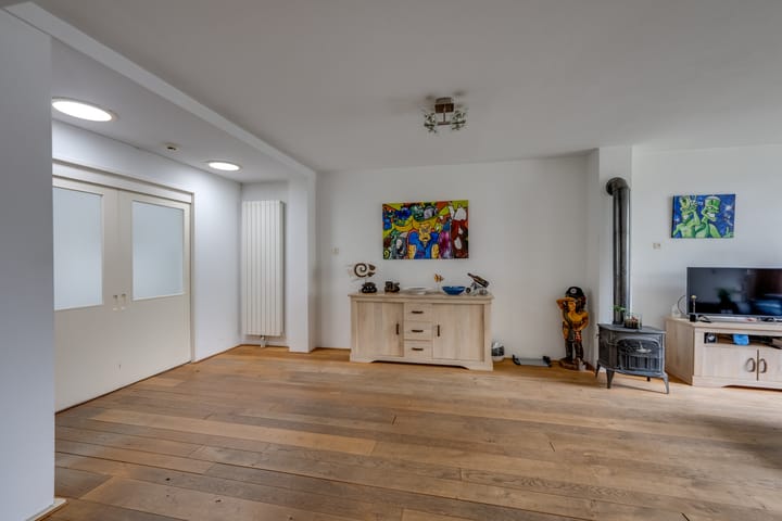 Photo 16 of van Oldenbarneveldtlaan 35