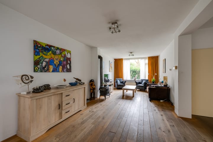 Photo 17 of van Oldenbarneveldtlaan 35