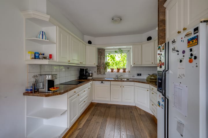 Photo 21 of van Oldenbarneveldtlaan 35