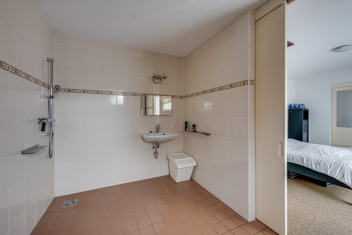 Photo 32 of van Oldenbarneveldtlaan 35