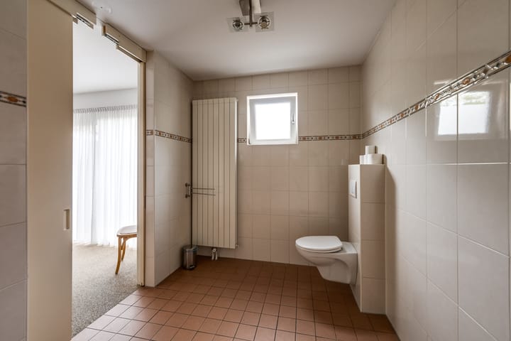 Photo 33 of van Oldenbarneveldtlaan 35