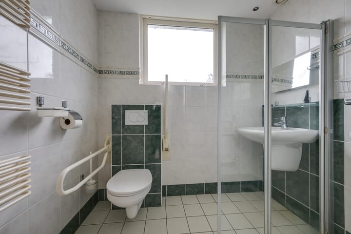 Photo 44 of van Oldenbarneveldtlaan 35