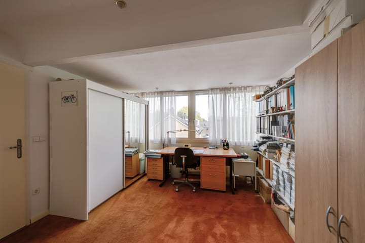 Photo 45 of van Oldenbarneveldtlaan 35