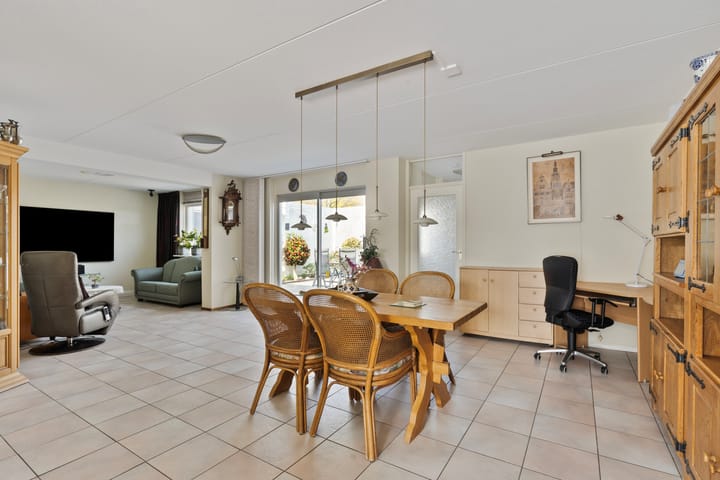 Photo 3 of Asterstraat 25