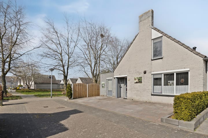 Photo 5 of Asterstraat 25