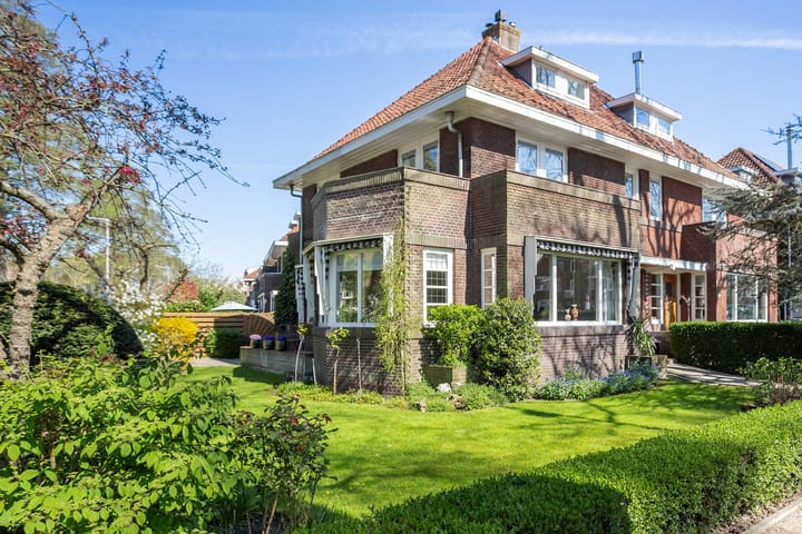 Burgemeester Le Fèvre de Montignylaan 21