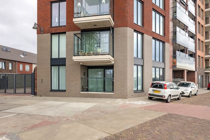 Foto 30 van Bik- en Arnoldkade 19-B