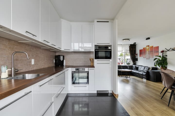 Foto 19 van Moeskroenstraat 79