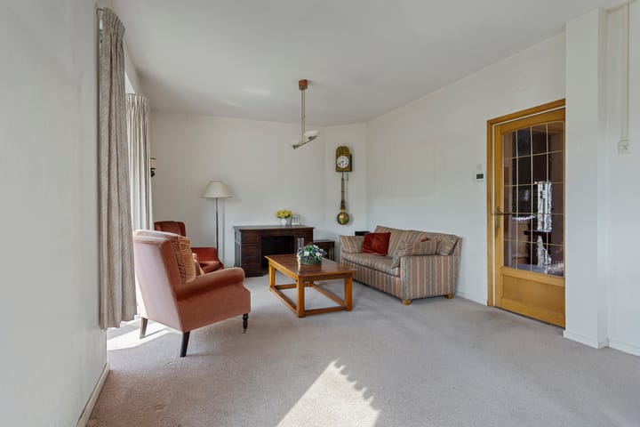 Foto 3 van Champs Elyseesweg 34