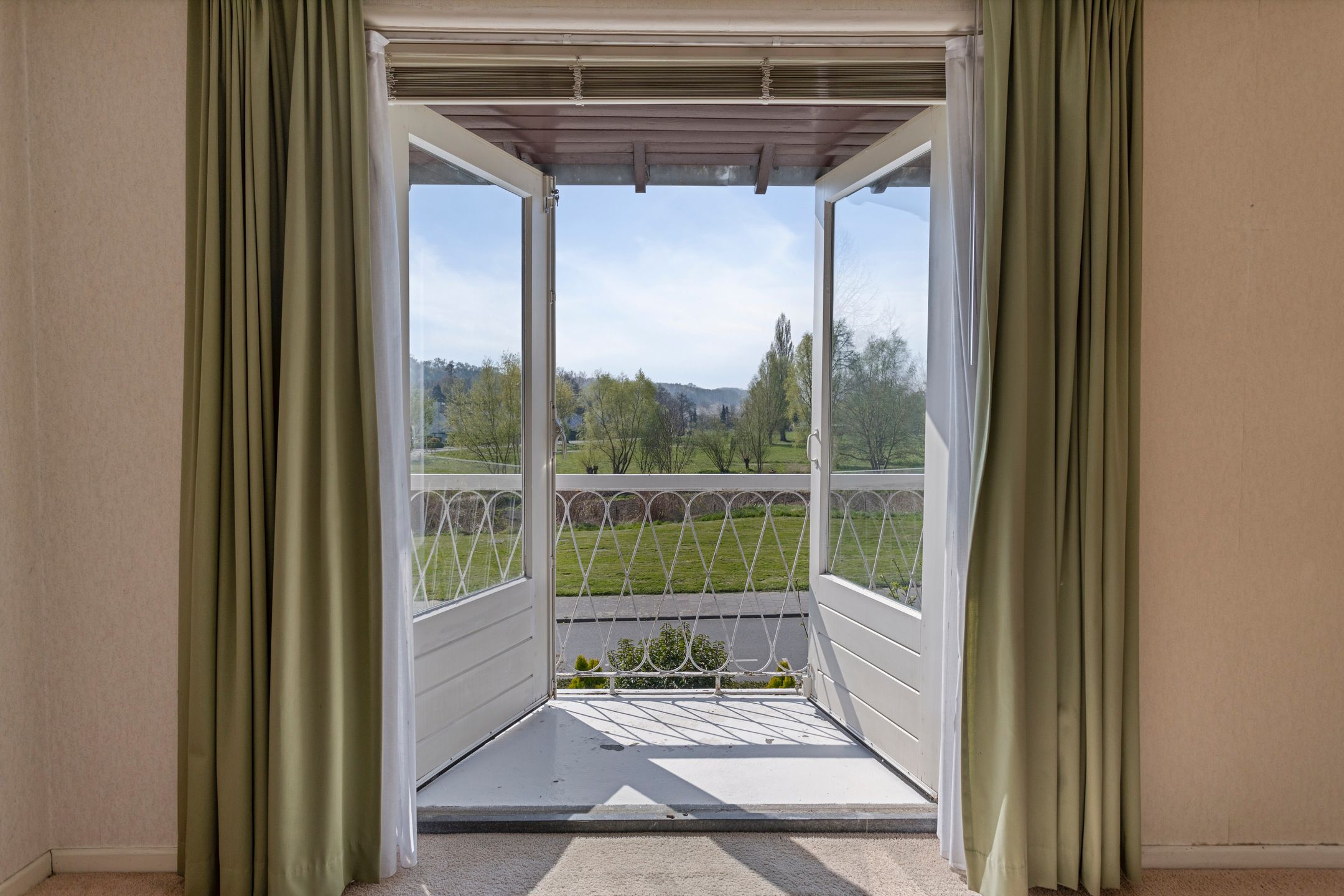 Foto 18 van Champs Elyseesweg 34