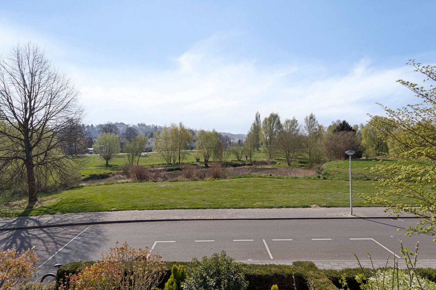 Foto 19 van Champs Elyseesweg 34