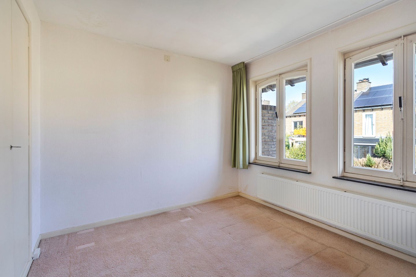 Foto 20 van Champs Elyseesweg 34