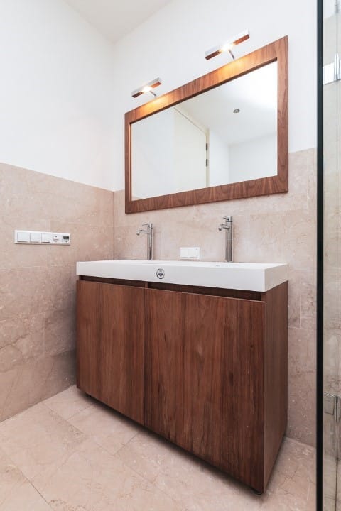 Photo 19 of Tesselschadestraat 13-C