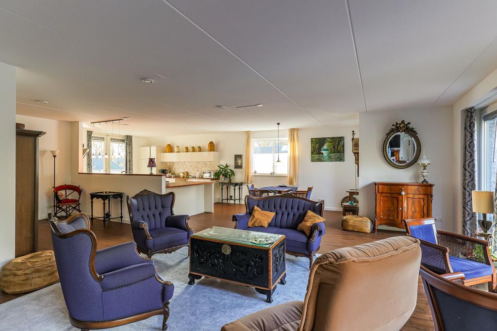 Photo 4 of Stationsweg 6-A