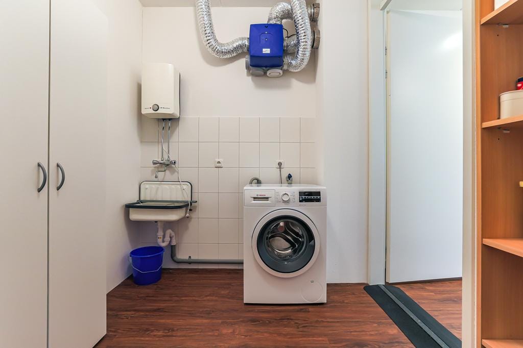 Photo 18 of Stationsweg 6-A