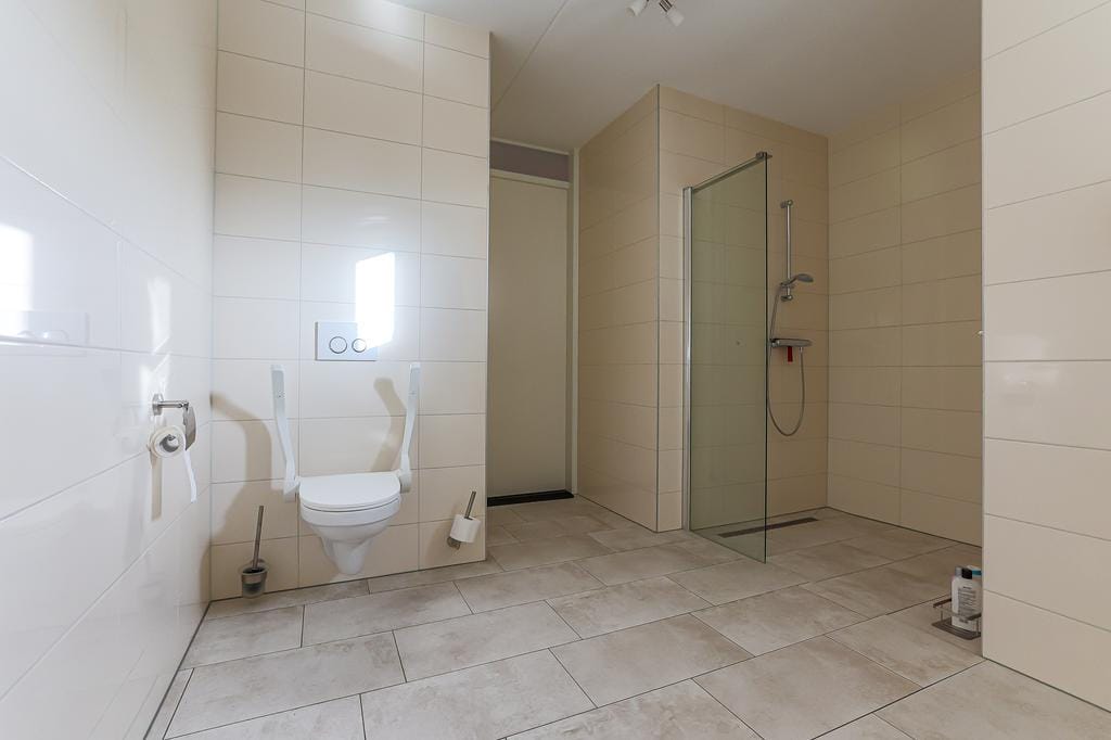 Photo 24 of Stationsweg 6-A