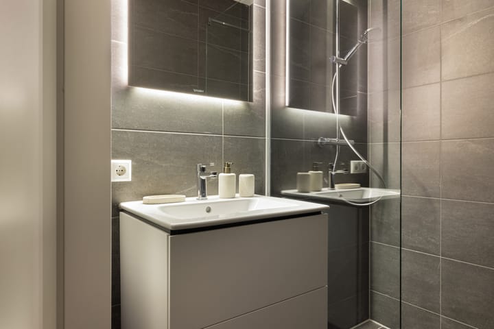 Photo 12 of Niemeyerstraat 49