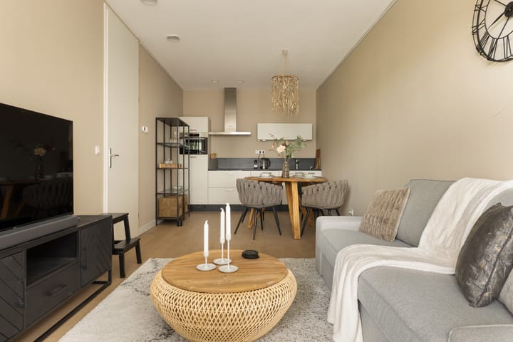 Photo 14 of Niemeyerstraat 49