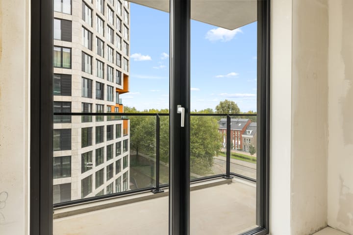 Photo 30 of Niemeyerstraat 49