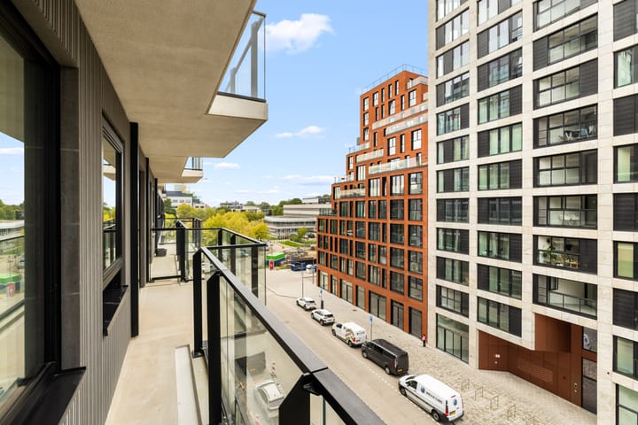 Photo 32 of Niemeyerstraat 49