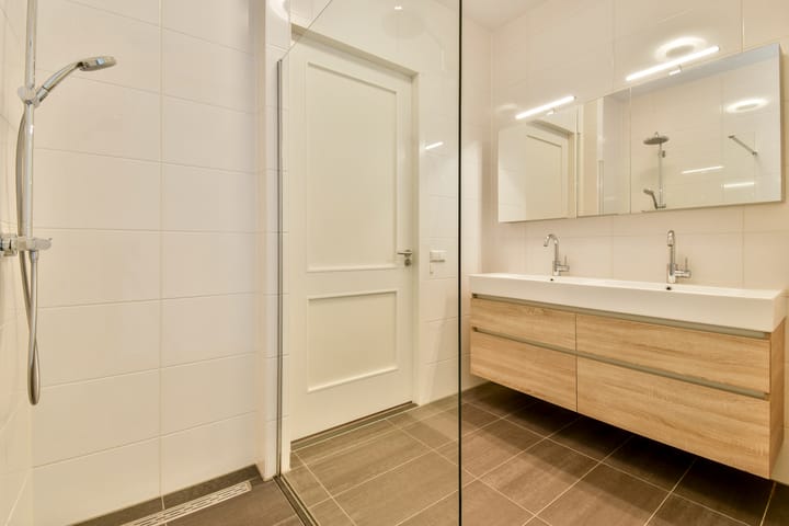 Foto 16 van Rosy Wertheimstraat 69