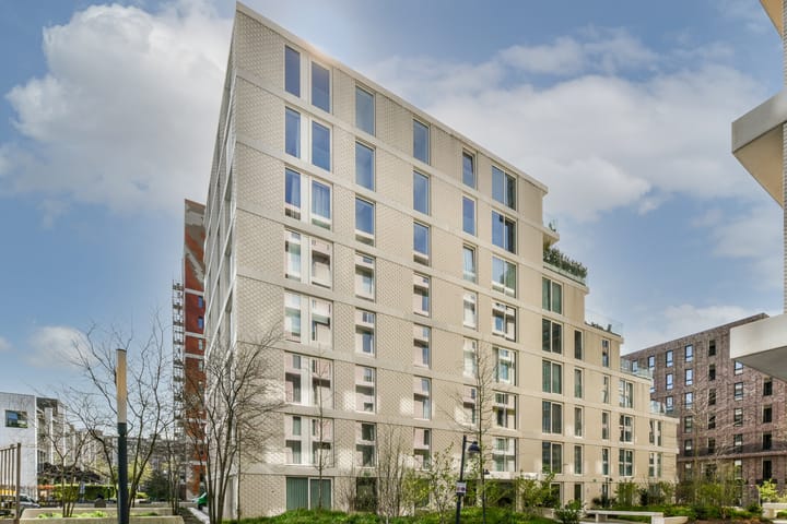 Foto 25 van Rosy Wertheimstraat 69