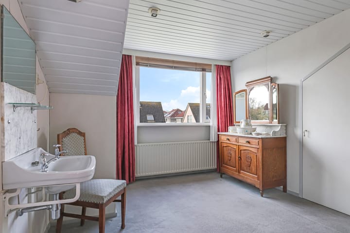 Photo 37 of Koningin Julianastraat 25