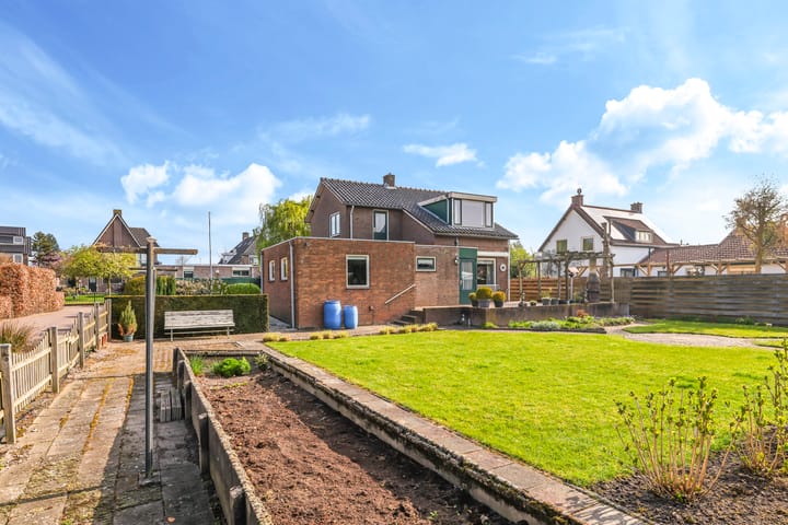 Photo 46 of Koningin Julianastraat 25