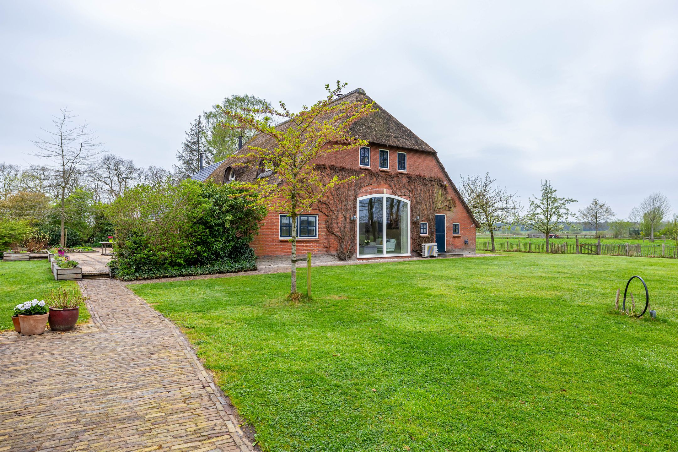 Photo 63 of Hoofdweg 48