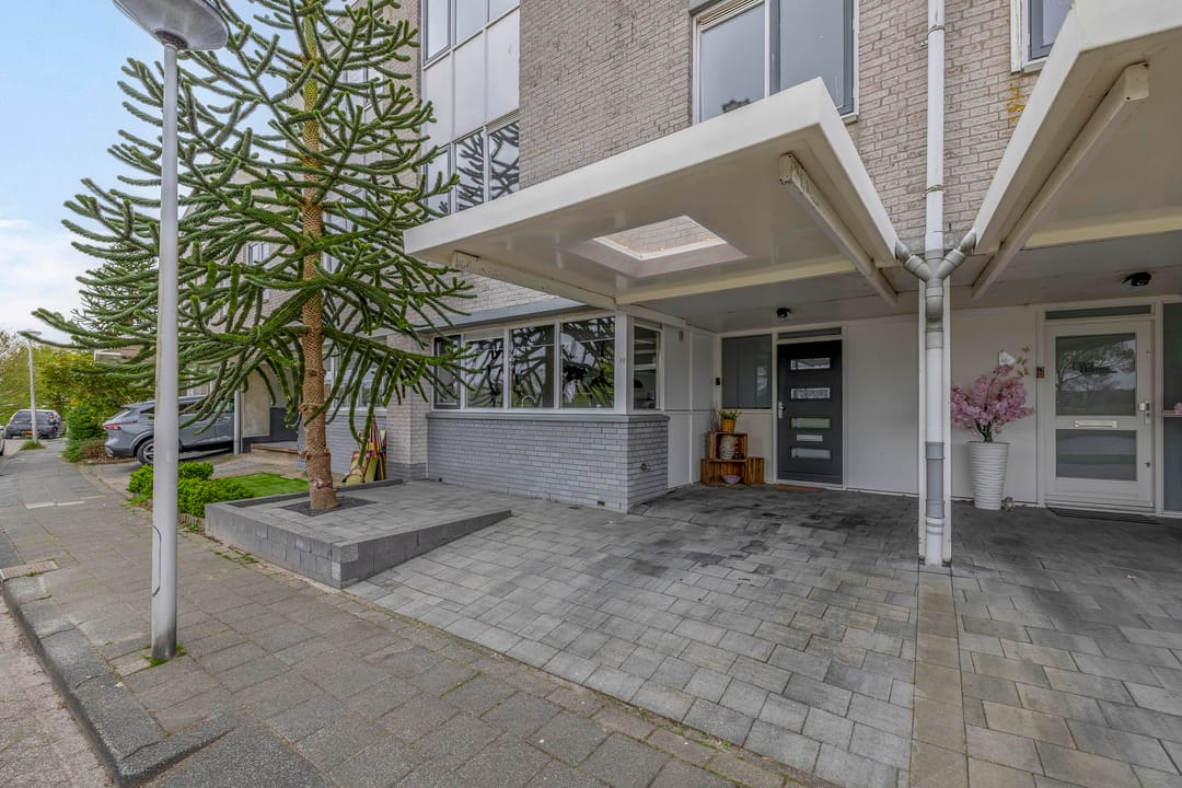 Foto 7 van Marga Klompéstraat 39