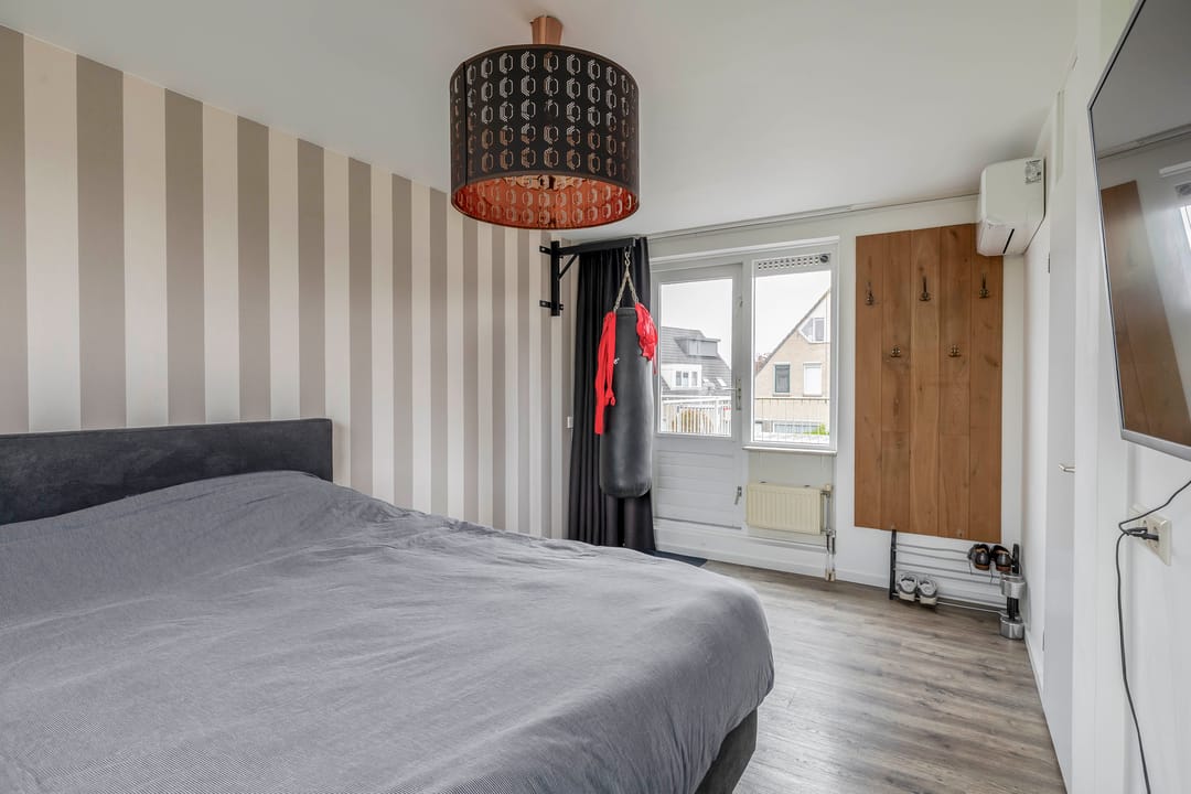 Foto 28 van Marga Klompéstraat 39