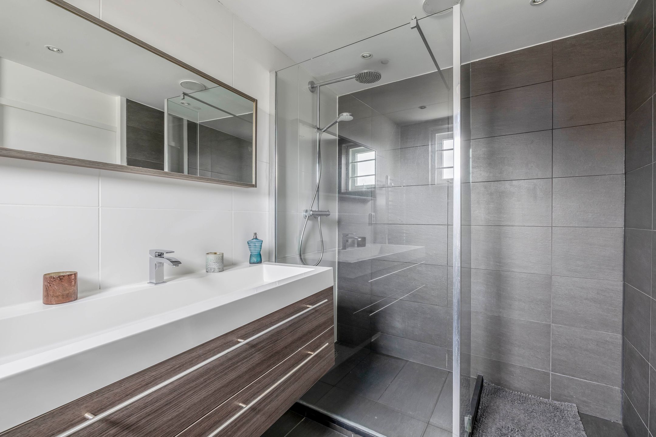 Foto 33 van Marga Klompéstraat 39