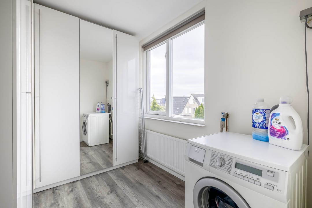 Foto 38 van Marga Klompéstraat 39