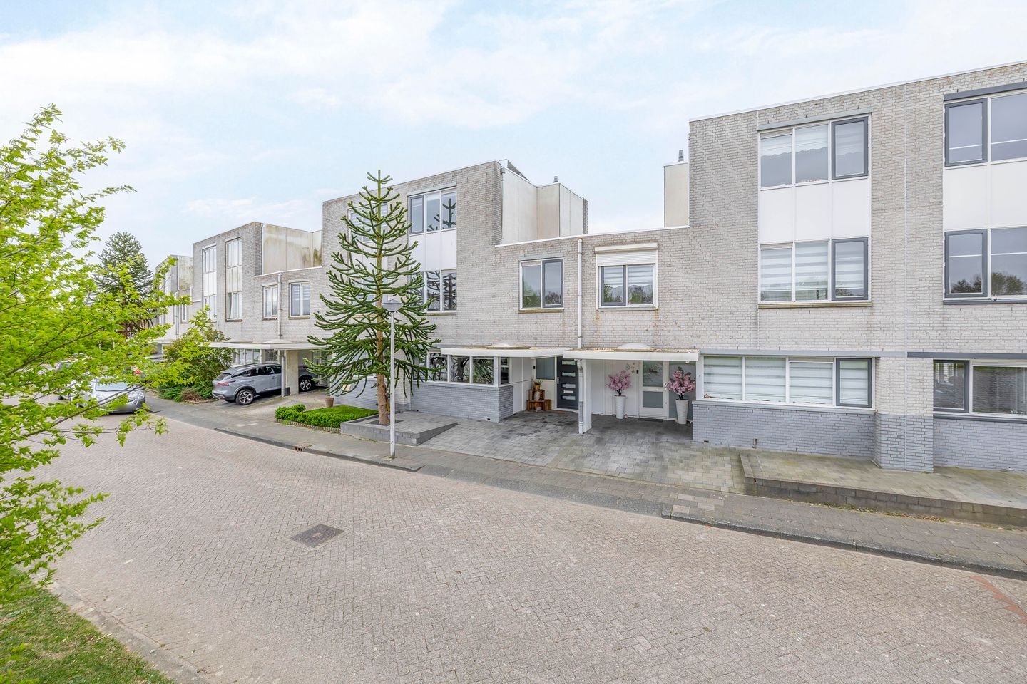 Foto 40 van Marga Klompéstraat 39