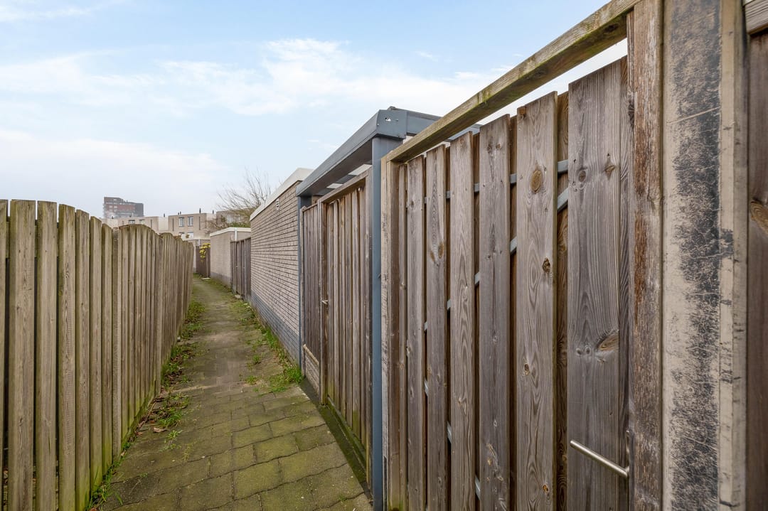 Foto 43 van Marga Klompéstraat 39