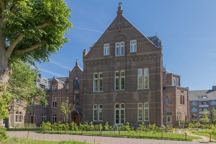 Foto 28 van Schoollaan 64-C