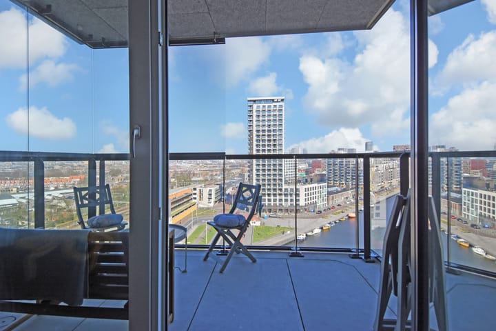 Photo 3 of Waldorpstraat 1686