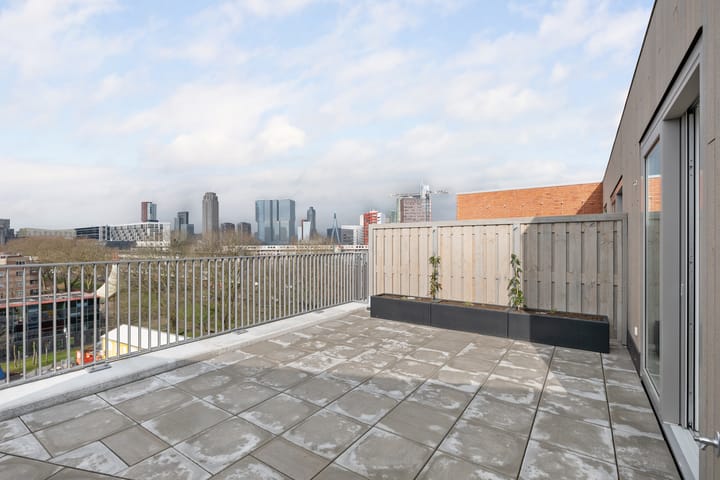 Foto 23 van Albertina Sisulupad 212