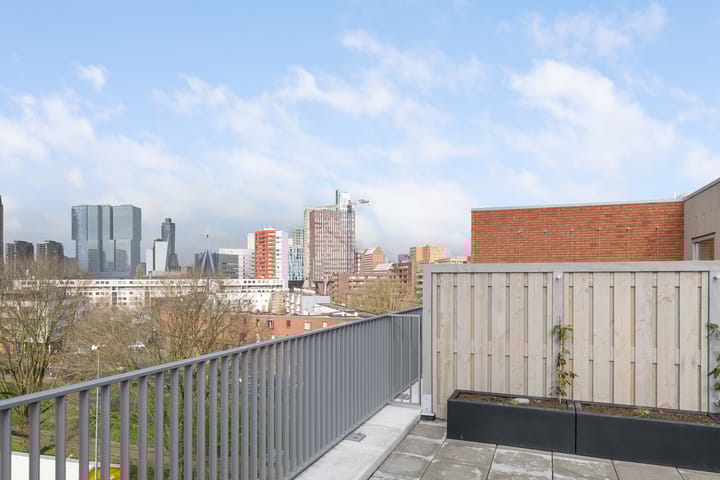 Foto 25 van Albertina Sisulupad 212