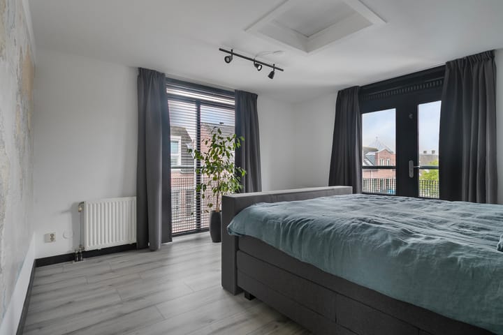 Foto 4 van Kerkplein 122