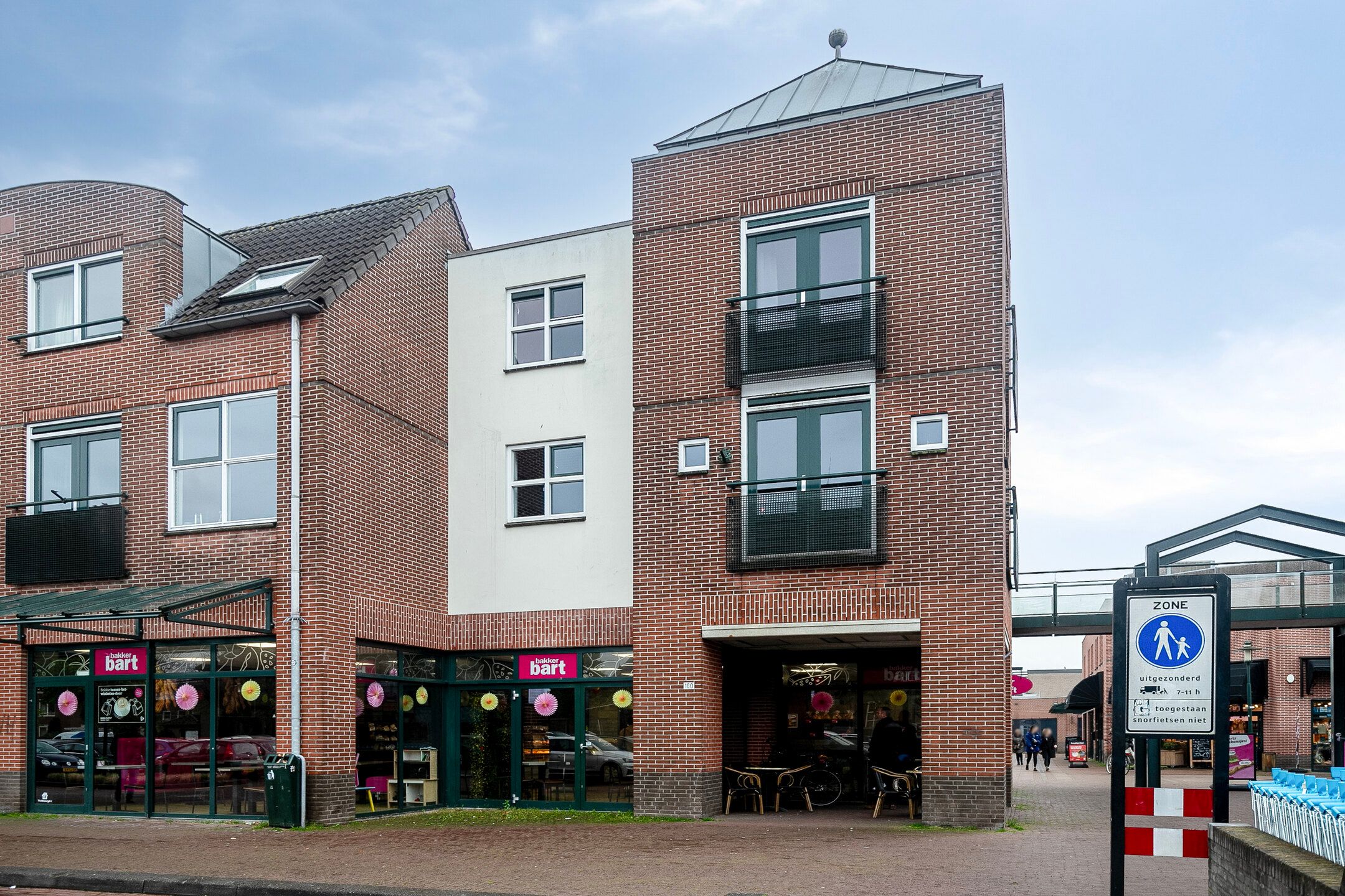 Foto 6 van Kerkplein 122