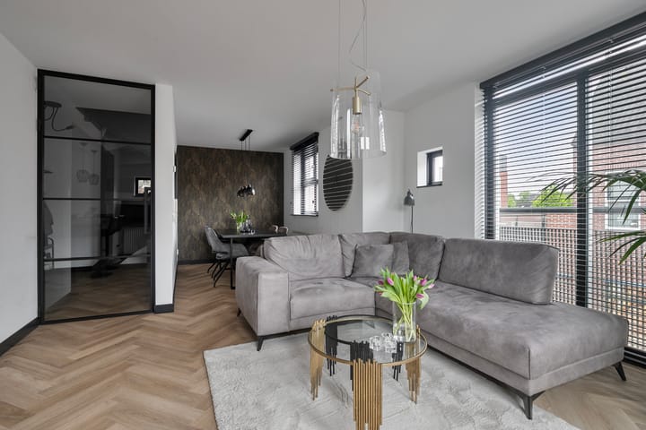 Foto 19 van Kerkplein 122