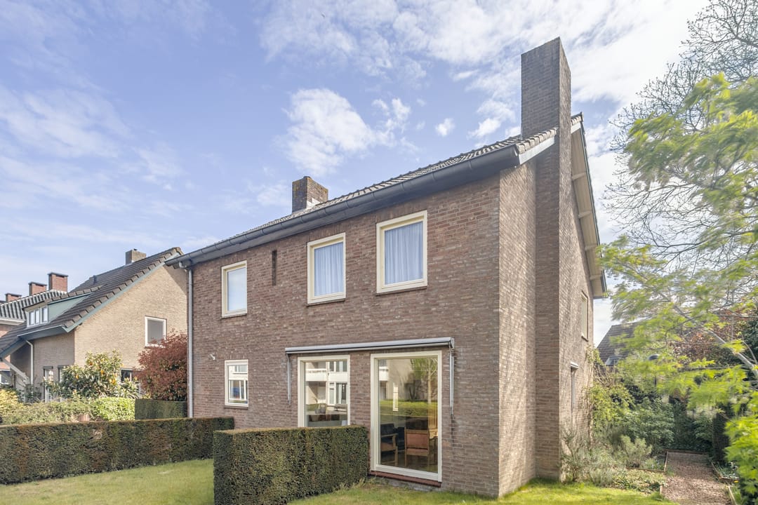 Photo 2 of Pastoor van den Boogaardstraat 11