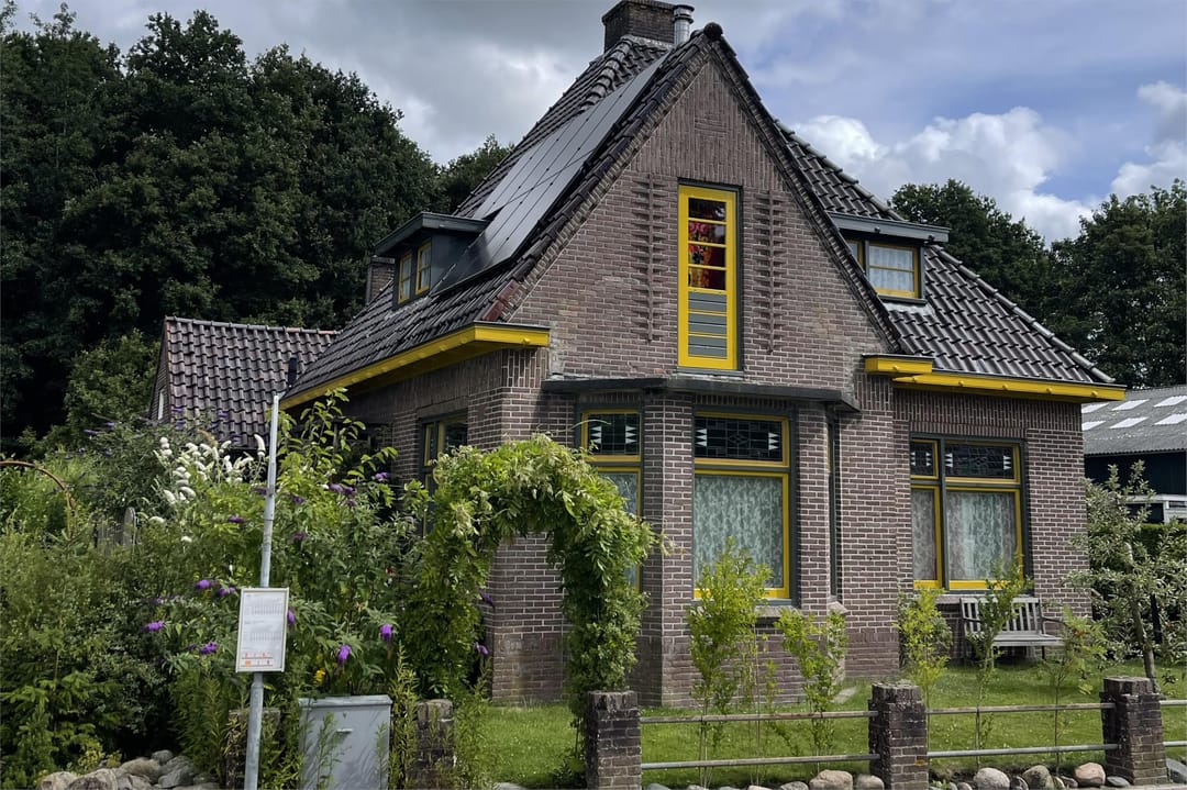 Photo 2 of Mernaweg 30