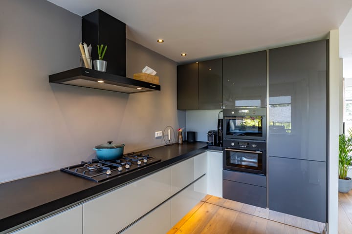 Photo 19 of Hoofdweg 181-D